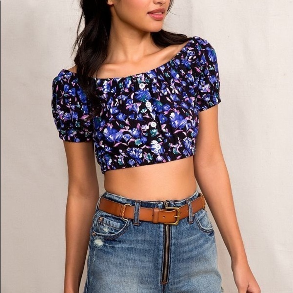 Urban Outfitters Urban Renewal floral puffed sleeve crop top